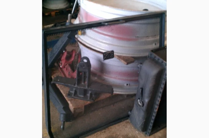 Решетка радиатора Т-150- фото № 1