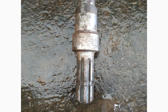 Вал отбора мощности ЮМЗ (45-4202031) СССР- фото № 1