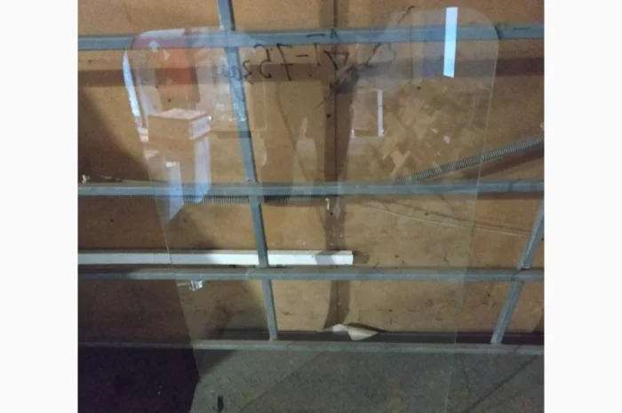 Стекло кабины ДТ-75, Т-150, ЮМЗ, К-700- фото № 1