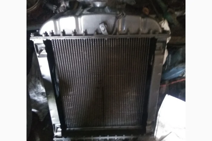 Радиатор ЮМЗ- фото № 1