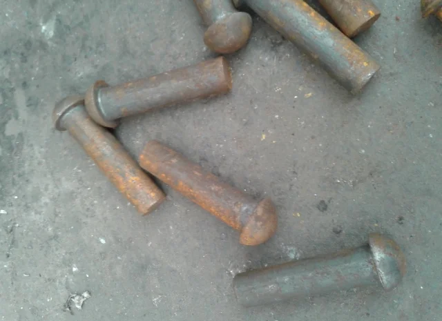 Заклепка рамы Т-150- фото № 1