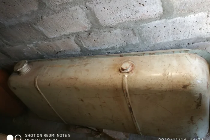 Топливный бак Т-150- фото № 1