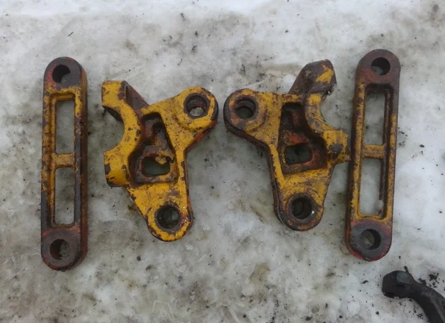 Кронштейн бугеля навески Т-150 (151.56.176-177А) нового образца- фото № 2