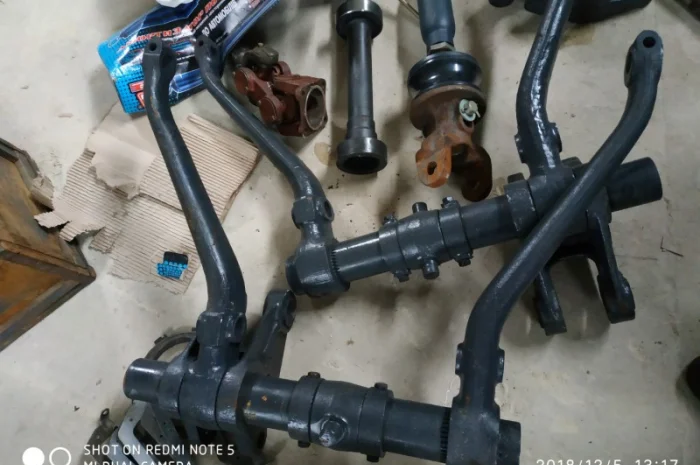 Вал верхний навески Т-150 (в сборе)- фото № 1