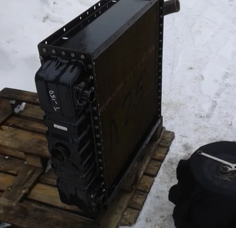 Бачок верхний радиатора Т-150- фото № 4