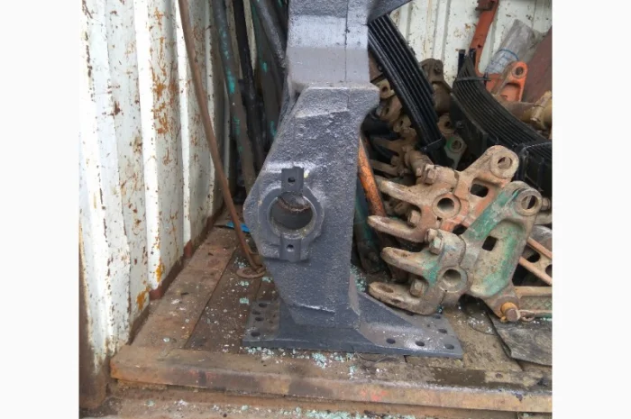 Опора шарнира передняя Т-150 (151.30.024)- фото № 1