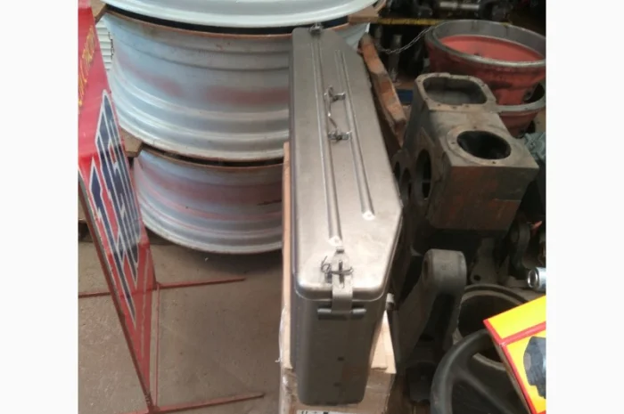 Ящик инструментальный Т-150- фото № 3