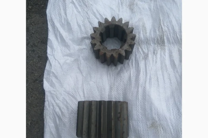 Шестерня солнечная полуоси 150.39.110-3 Т-150к (СССР)- фото № 1