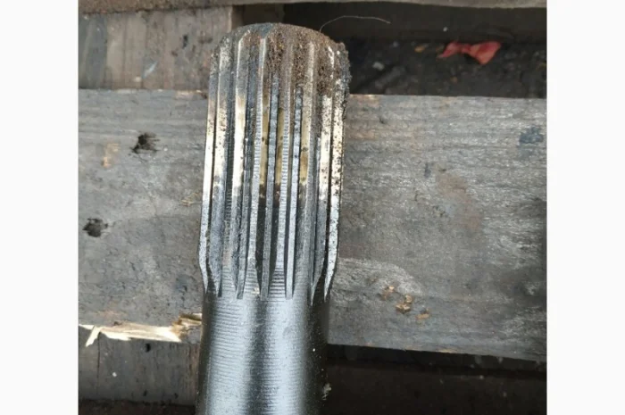 Полуось переднего моста ХТЗ-121 (внутренняя)- фото № 3