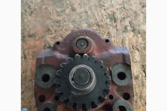 Масленный насос Т-40 (СССР), новый- фото № 3