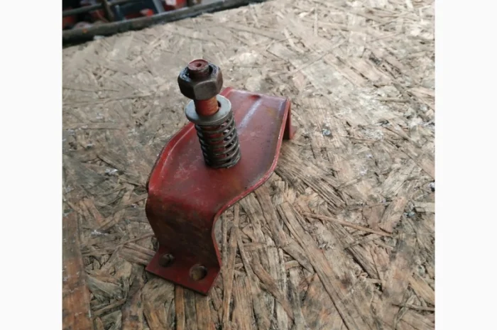 Кронштейн радиатора МТЗ нижний- фото № 1