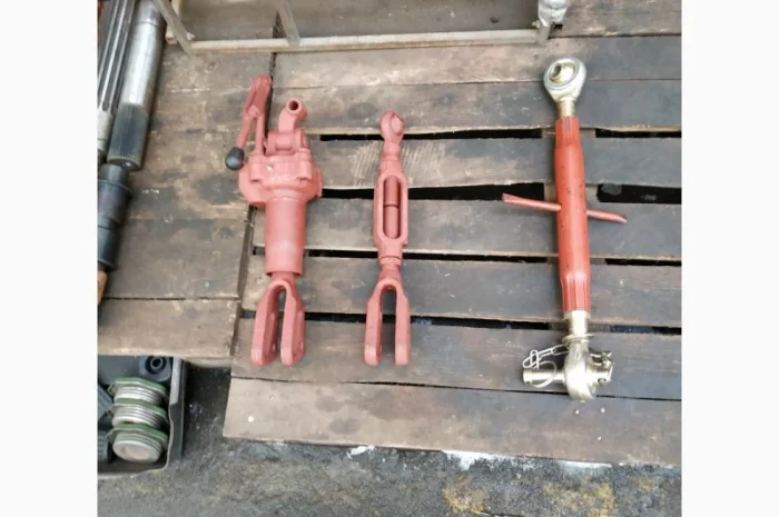 Центральный винт навески ЮМЗ завод- фото № 3