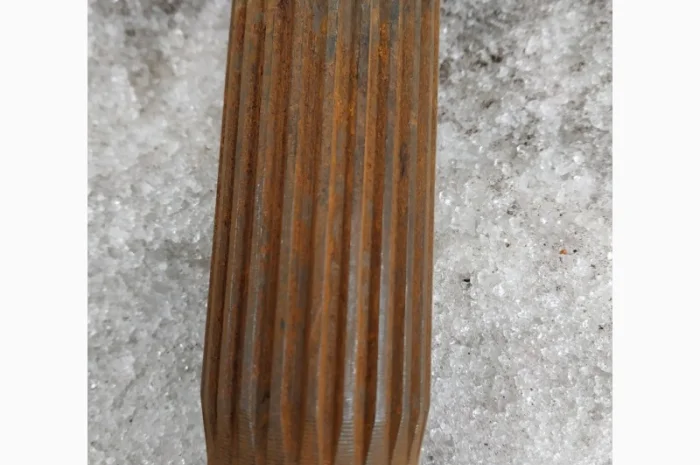 Вал заднего моста ДТ-75 СССР- фото № 1