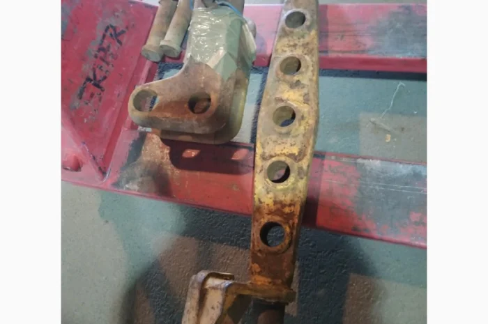 Скоба прицепная, упряжная К-700- фото № 1