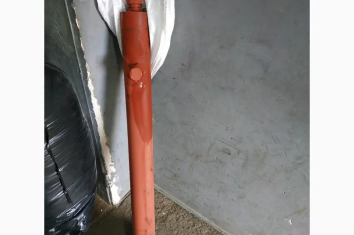 Цилиндр отвала Т-150, ДТ-75 (завод)- фото № 1