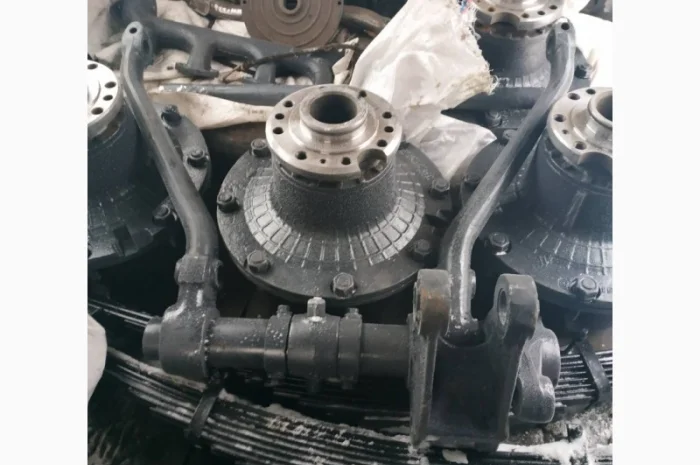 Центральный винт МТЗ, ЮМЗ, Т-150 (СССР)- фото № 6