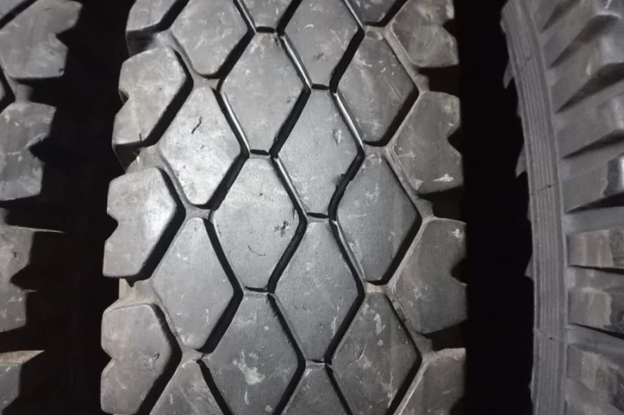 Бу шина 280-508 (10.00-20) ромб на камаз, Зил (Кама, Белшина, Росава)- фото № 9