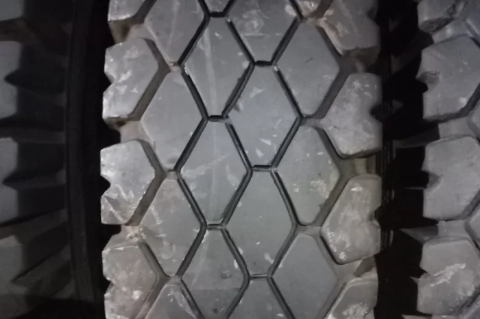 Бу шина 280-508 (10.00-20) ромб на камаз, Зил (Кама, Белшина, Росава)- фото № 3