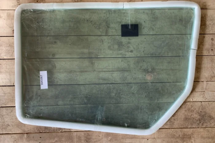 Стекло для спецтехники на JCB / Cat / Volvo / Terex- фото № 2