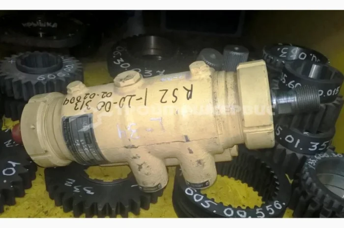 313-02-0200C1 Распределитель RSZ1-20 усилителя поворота на L-34 Stalowa Wola- фото № 1