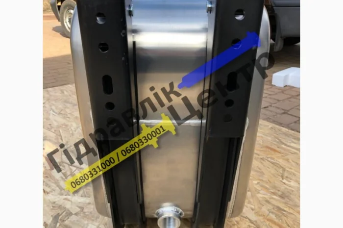 Бак гідравлічний для самоскиду на тягач- фото № 2