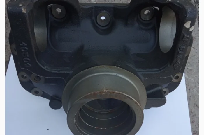 Корпус редуктора Deutz-Fahr 0.900.0093.0- фото № 1