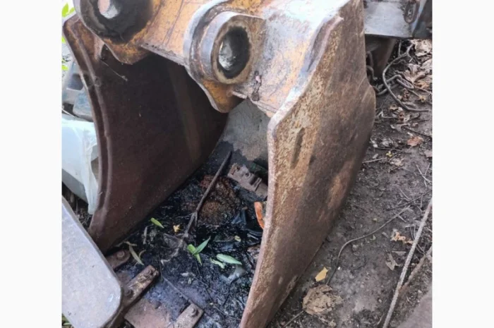 Малый ковш экскаватора юмз мтз- фото № 1