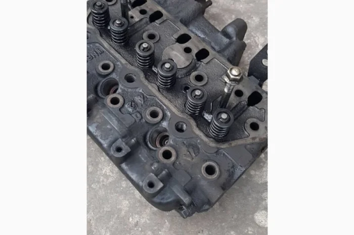 Головка блока двигателя Yanmar Tk3.66- фото № 2