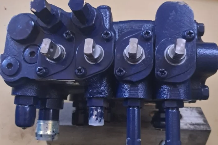 Гидрораспределители к вилочным погрузчикам тоета тсм- фото № 3