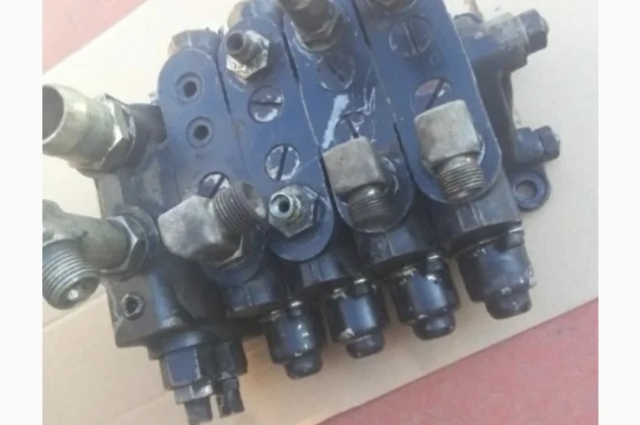 Гидрораспределители к вилочным погрузчикам тоета тсм камацу- фото № 3
