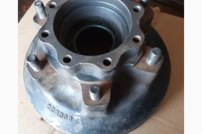 Тормозной барабан, ступица к вилочным погрузчикам камацу, komatsu- фото № 1