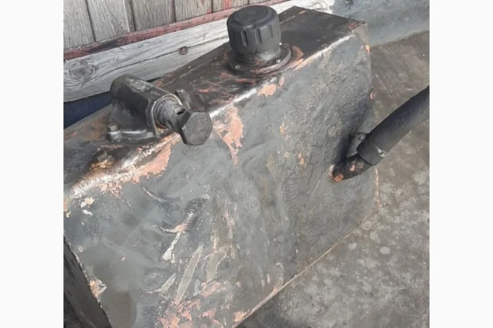 Бак масляный гидравлический погрузчик- фото № 3