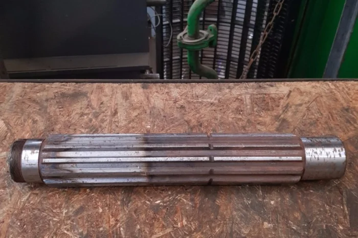 Вал промежуточный МТЗ- фото № 1