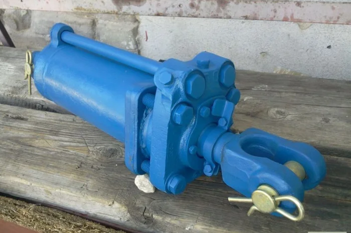 Гидроцилиндр ЦС-100 200-3 (МТЗ,  ЮМЗ)- фото № 1