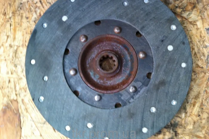 Диск ведомый главной муфты сцепления Т-40- фото № 1