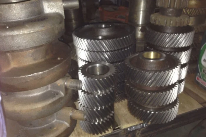 Запчасти к трактору ЮМЗ-6- фото № 1