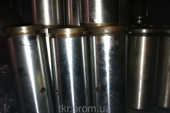 Ось вертикального шарнира Т-150- фото № 2