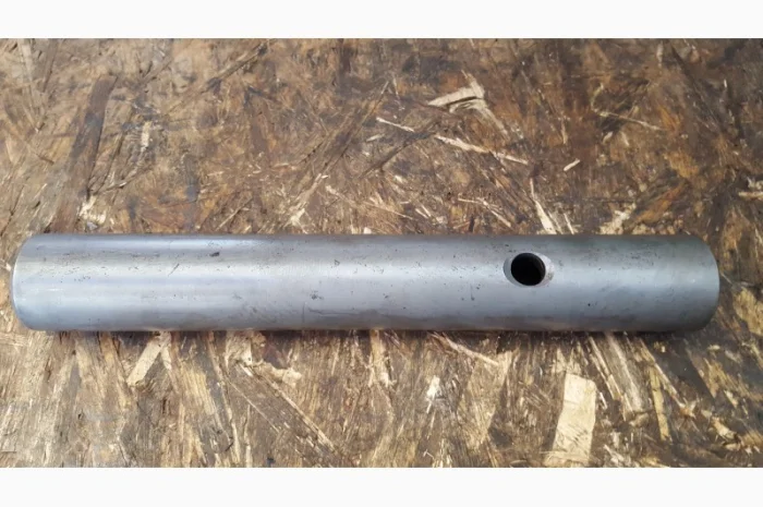 Ось качания МТЗ-80- фото № 2