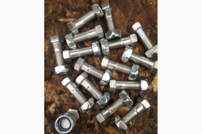 Болт МТЗ карданного вала с гайкой 52-2203012- фото № 3