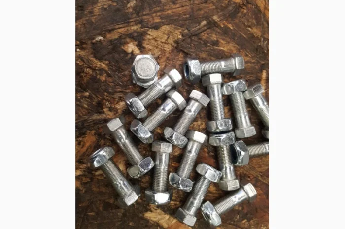 Болт МТЗ карданного вала с гайкой 52-2203012- фото № 4