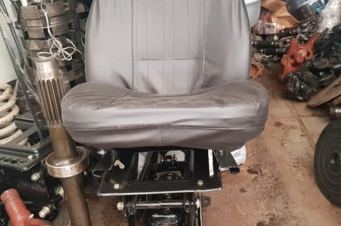 Сиденье Т-150 водительское 151.44.001-3-01- фото № 1