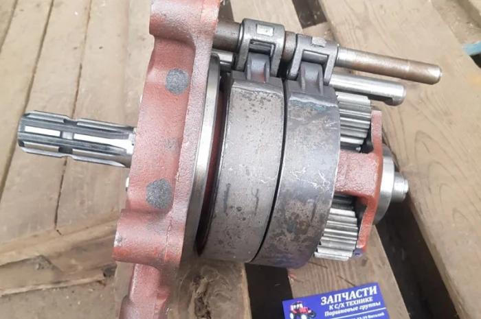 Крышка ВОМ МТЗ в сборе нового образца 8шлиц (производство БЗТДиА) 80-4202020-А- фото № 2