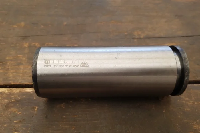 Ось Т-150К 151.30.137-1- фото № 1