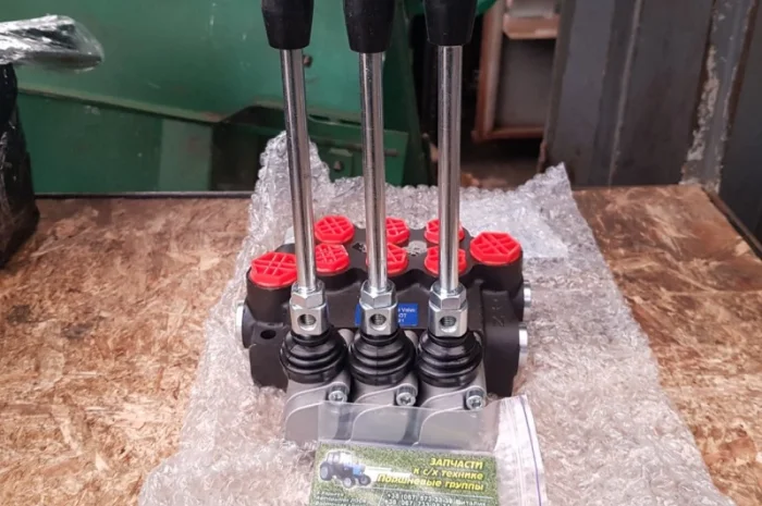 Гидрораспределитель Р-40 3-х секционный- фото № 2