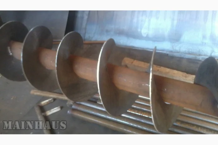 Шнековая спираль (шнек) диаметр - 250мм, перо - 3 мм. вн.вал - 76мм. Производство- фото № 4