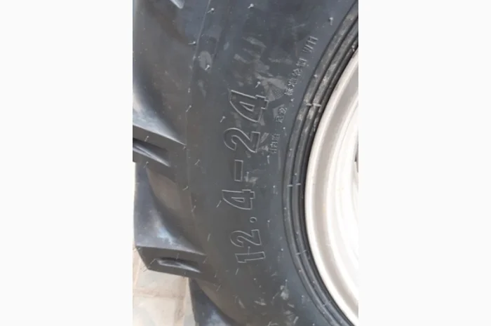 Трактор ZOOMLION RH1104 с кондиционером- фото № 13