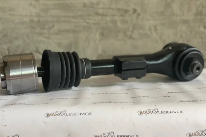 RE568090 Тяга рульова для тракторів John Deere- фото № 1