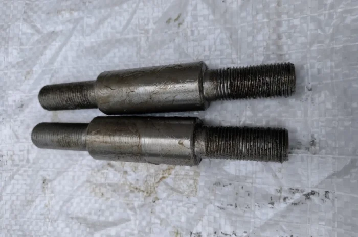 6430-2906026 Палец сережки стабилизатора переднего МАЗ- фото № 1