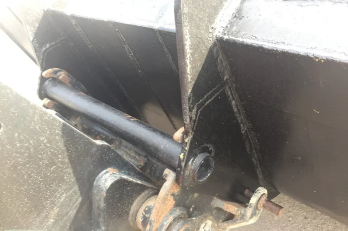 Ковш для телескопического погрузчика 2.7 куб.м- фото № 4