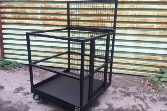 Монтажна платформа коліщатками- фото № 1